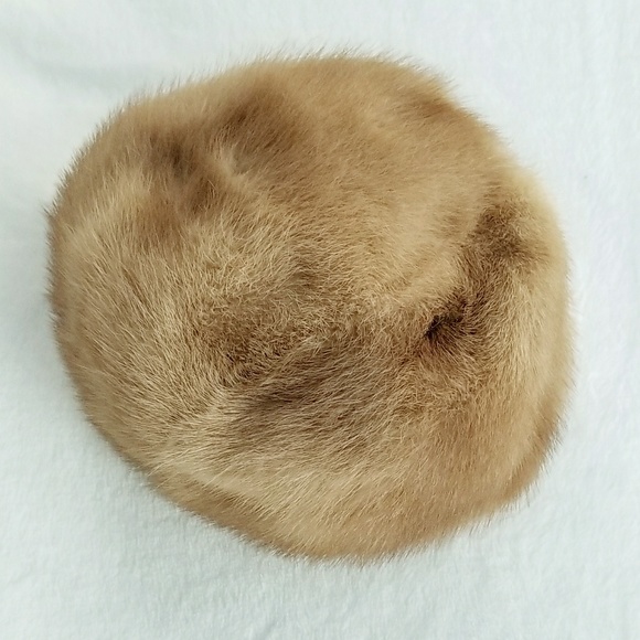 🌷SOLD🌷Vintage Light Brown Mink Pill Box Hat - Picture 4 of 4